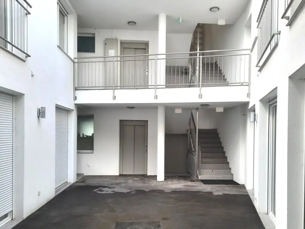 Anlegerpaket in Baden: 2 Wohnungen, 2 Stadthäuser und 4 Stellplätze