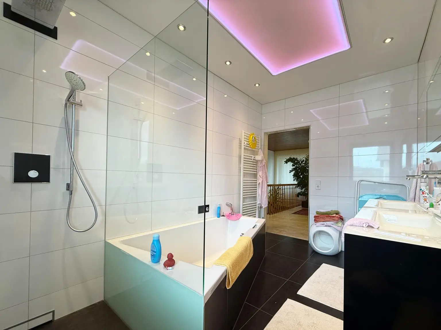 Mondänes Einfamilienhaus inmitten von Pöchlarn - Pool, Garten & Wellness inklusive!