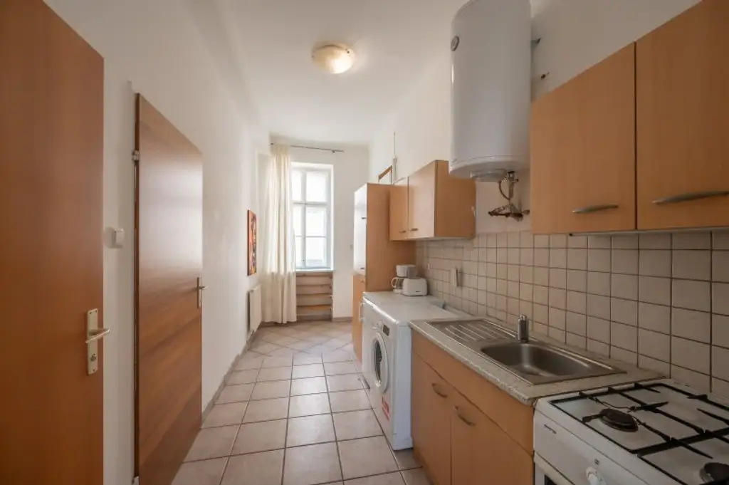++KLNB121++ sanierungsbedürftige 2-Zimmer-Wohnung in sehr guter Lage! - Airbnb