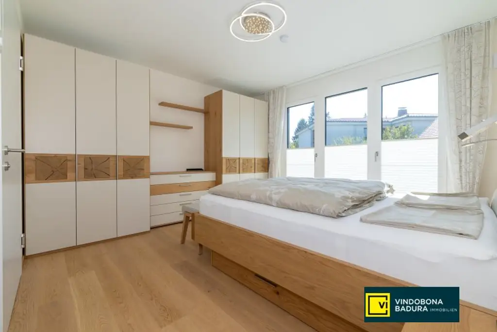 Wohnjuwel in Hietzing: Großzügige 5-Zimmer Wohnung mit Balkonterrassen, Fernblick & Garagenplatz