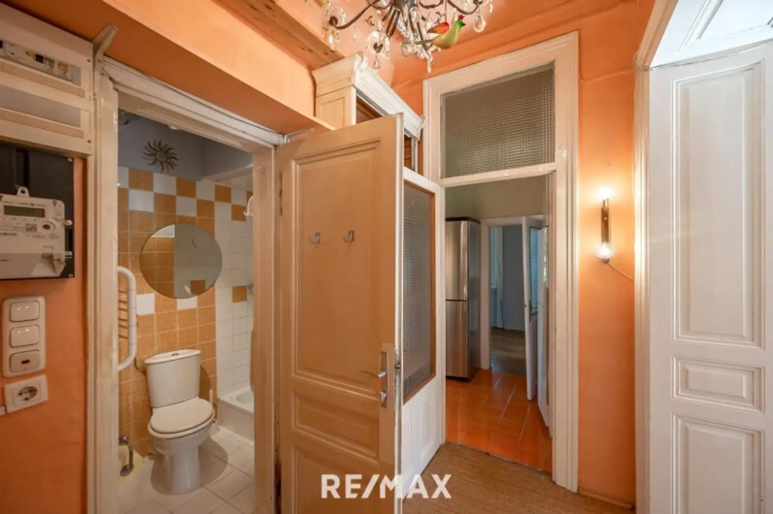 WOHNUNG IN ALTBAU-VILLA | EIGENGARTEN | SANIERUNGSBEDÜRFTIGES JUWEL