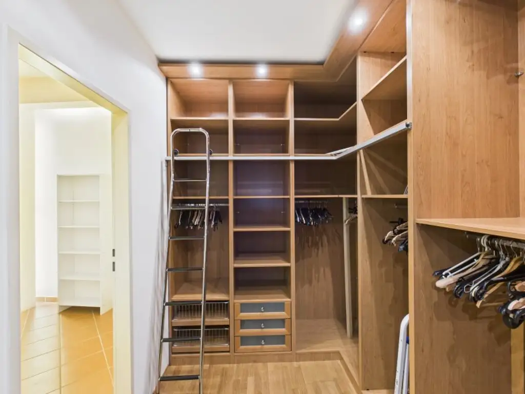 Moderne 2-Zimmer-Wohnung im Herzen von Baden- Jetzt entdecken!