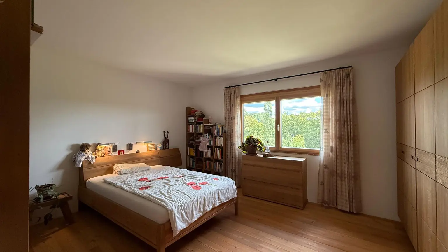 Neuwertiger Bungalow mit einzigartiger Steingartengestaltung und Naturteich