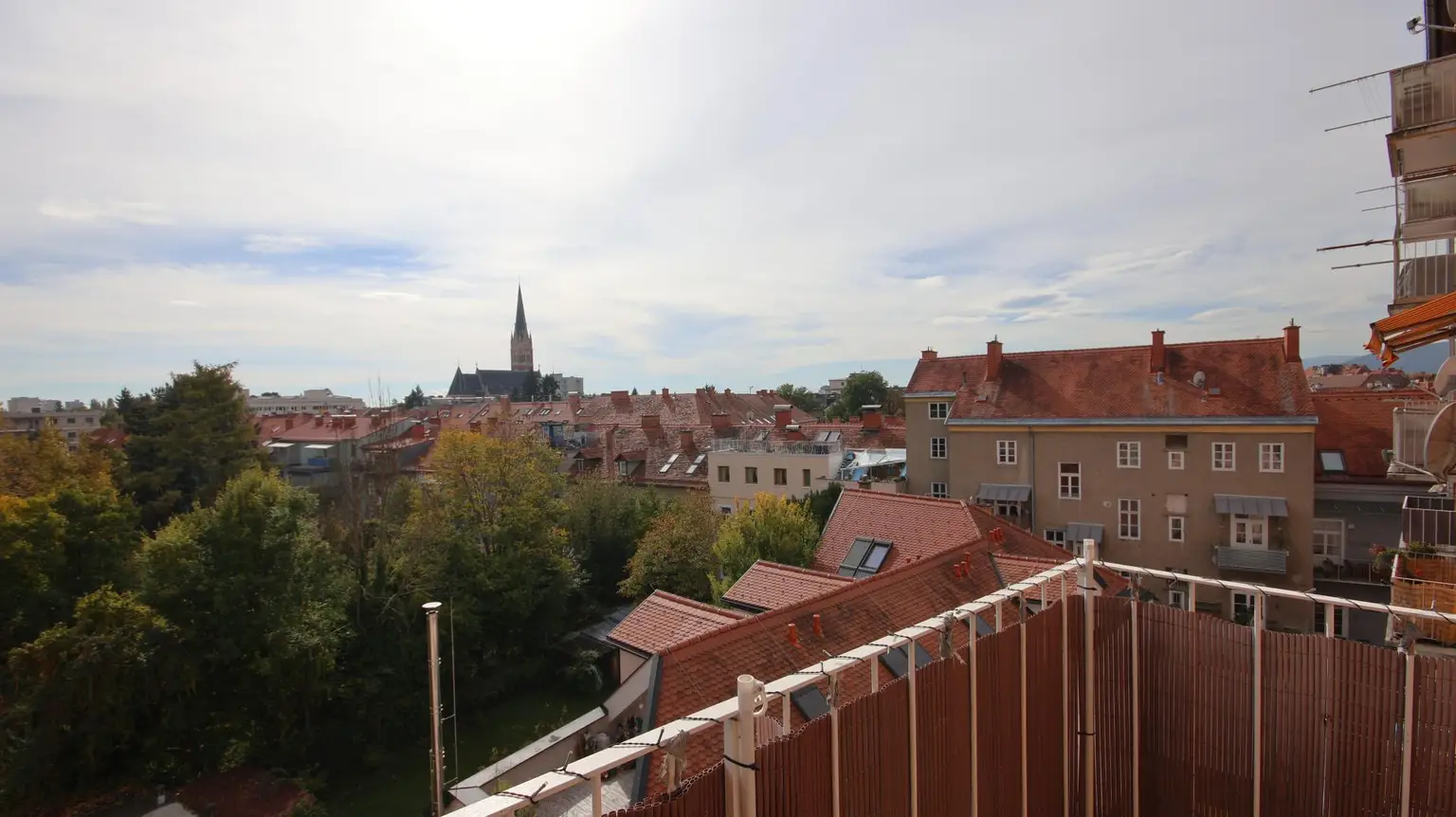 Sonnige 2-Zimmer-Wohnung in Toplage mit Traumaussicht
