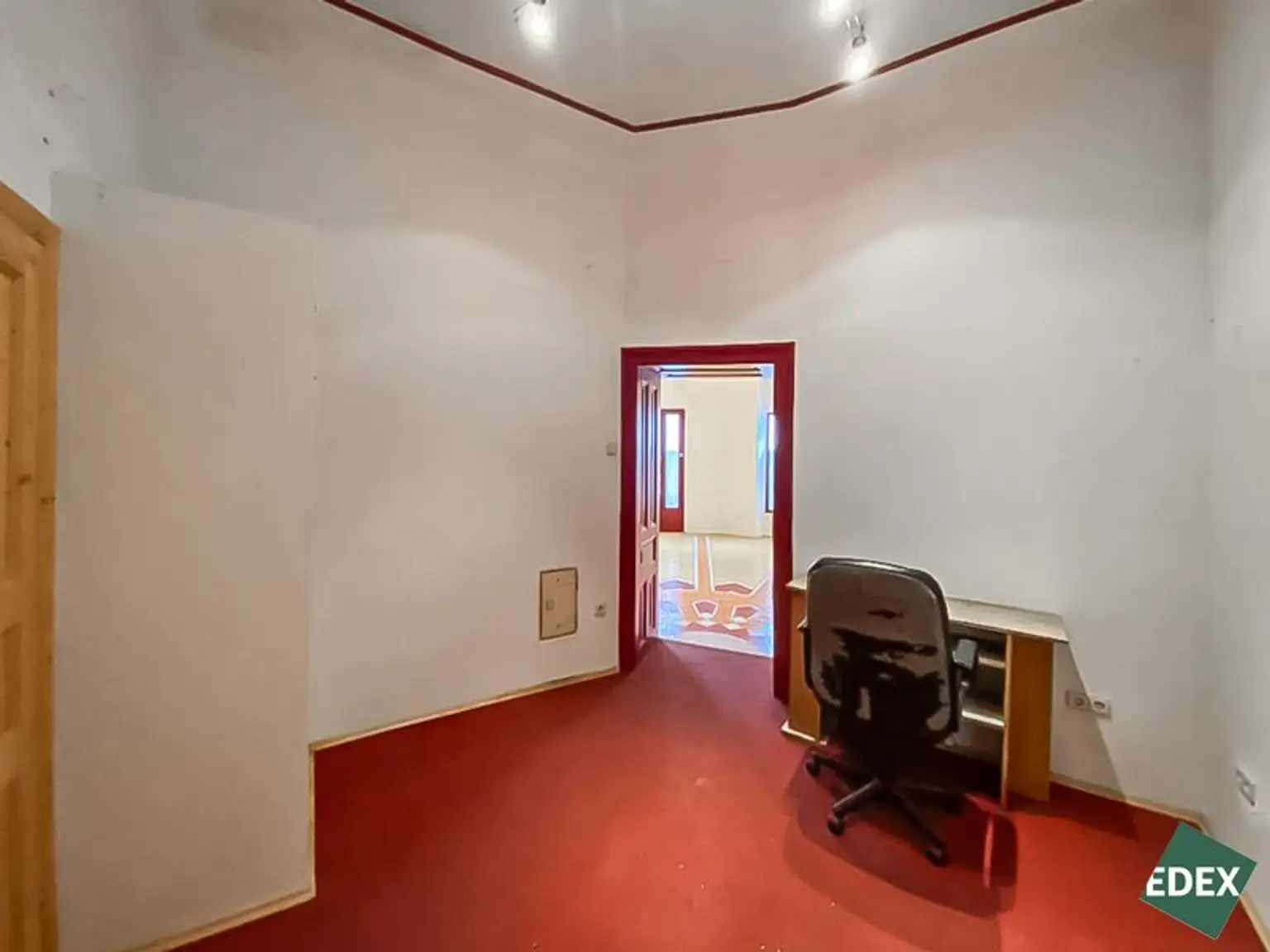 Freundliches Geschäftslokal in U-Bahn Nähe