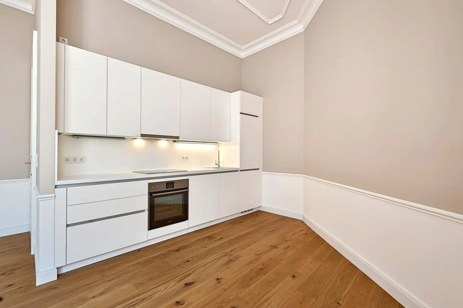 Moderner Stilaltbau mit Küche in zentraler Lage 1070 Wien