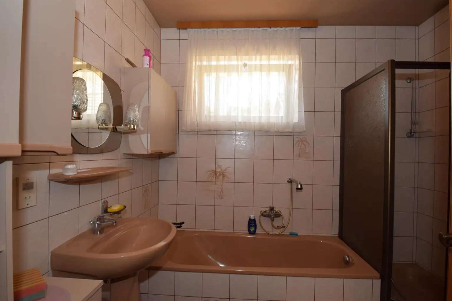Badezimmer Erdgeschoß