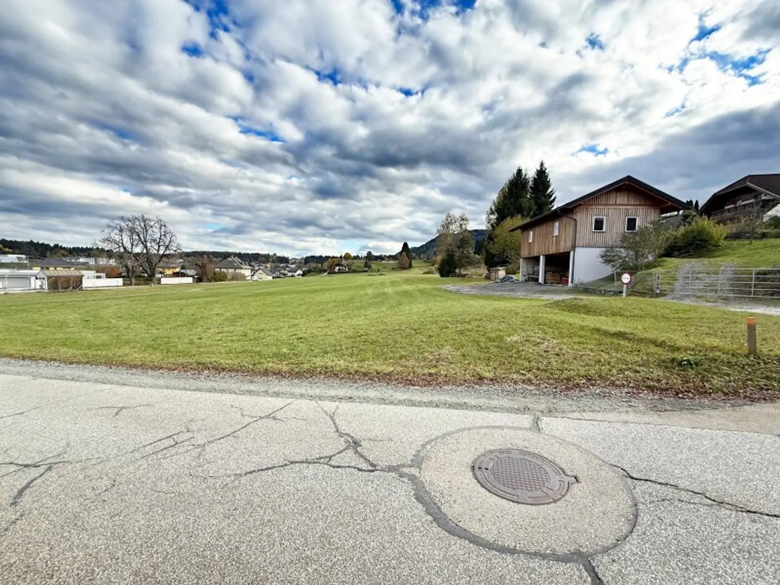 Traumlage bei Feldkirchen – Sonnige Baugrundstücke mit Weitblick in Markstein