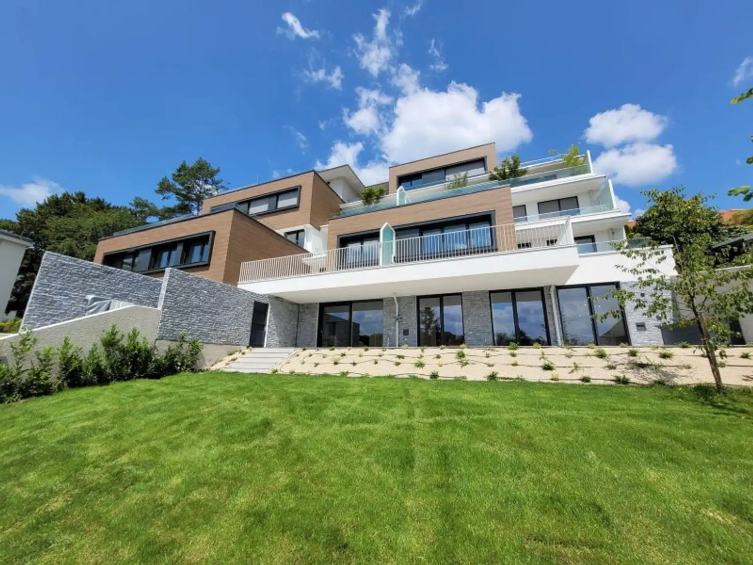 4-Zimmer Wohnung mit großzügigem Balkon und Weitblick