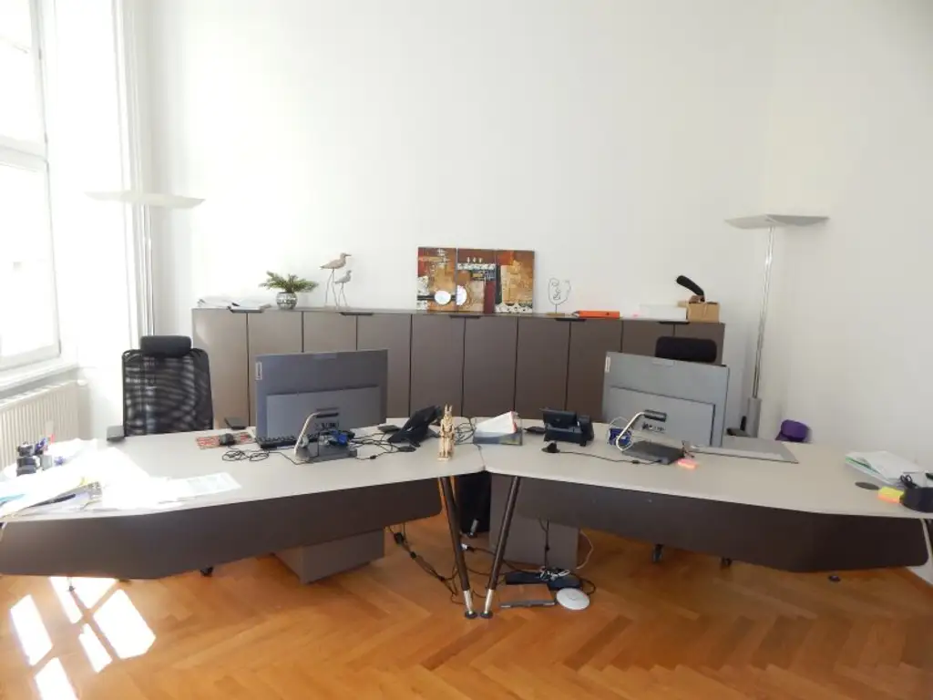 Modernes saniertes Büro/Praxis in zentraler Lage, mit allen Extras - nähe Oper