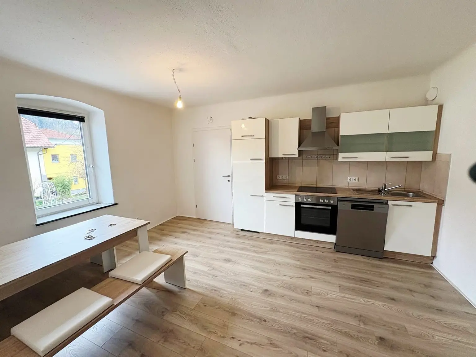 Gemütliche 3 Zimmerwohnung mit Balkon und Gartenbenutzung in Kremsmünster
