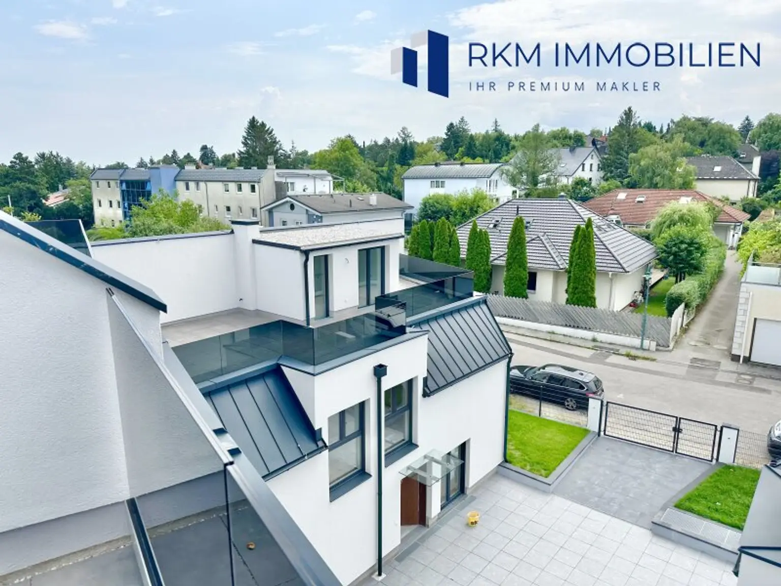 Neubau-Reihenhaus mit Garten und Dachterrasse, nahe dem Wienerwald