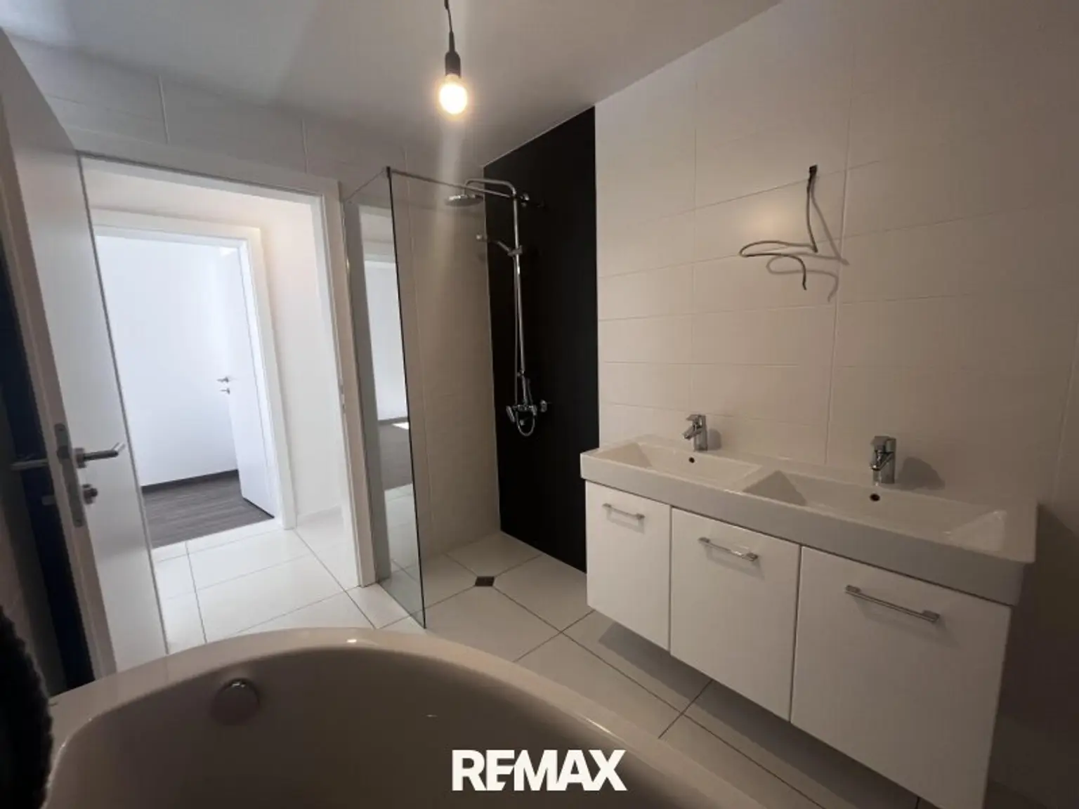 11 Badezimmer