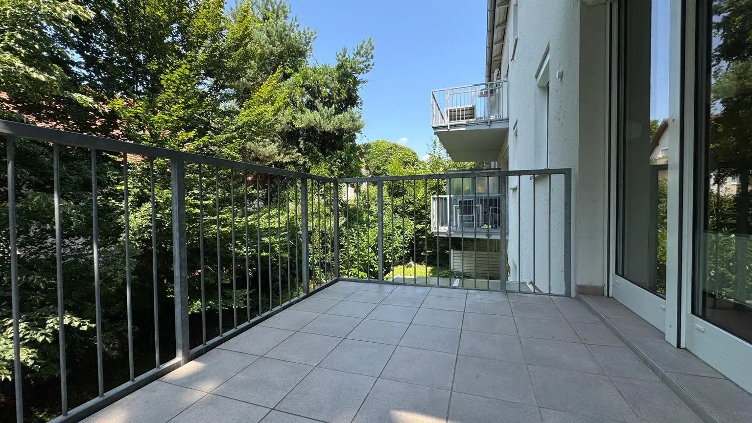Eigentumswohnung in Ruhelage mit Balkon & Blick ins Grüne I Nähe Uni & Hilmteich