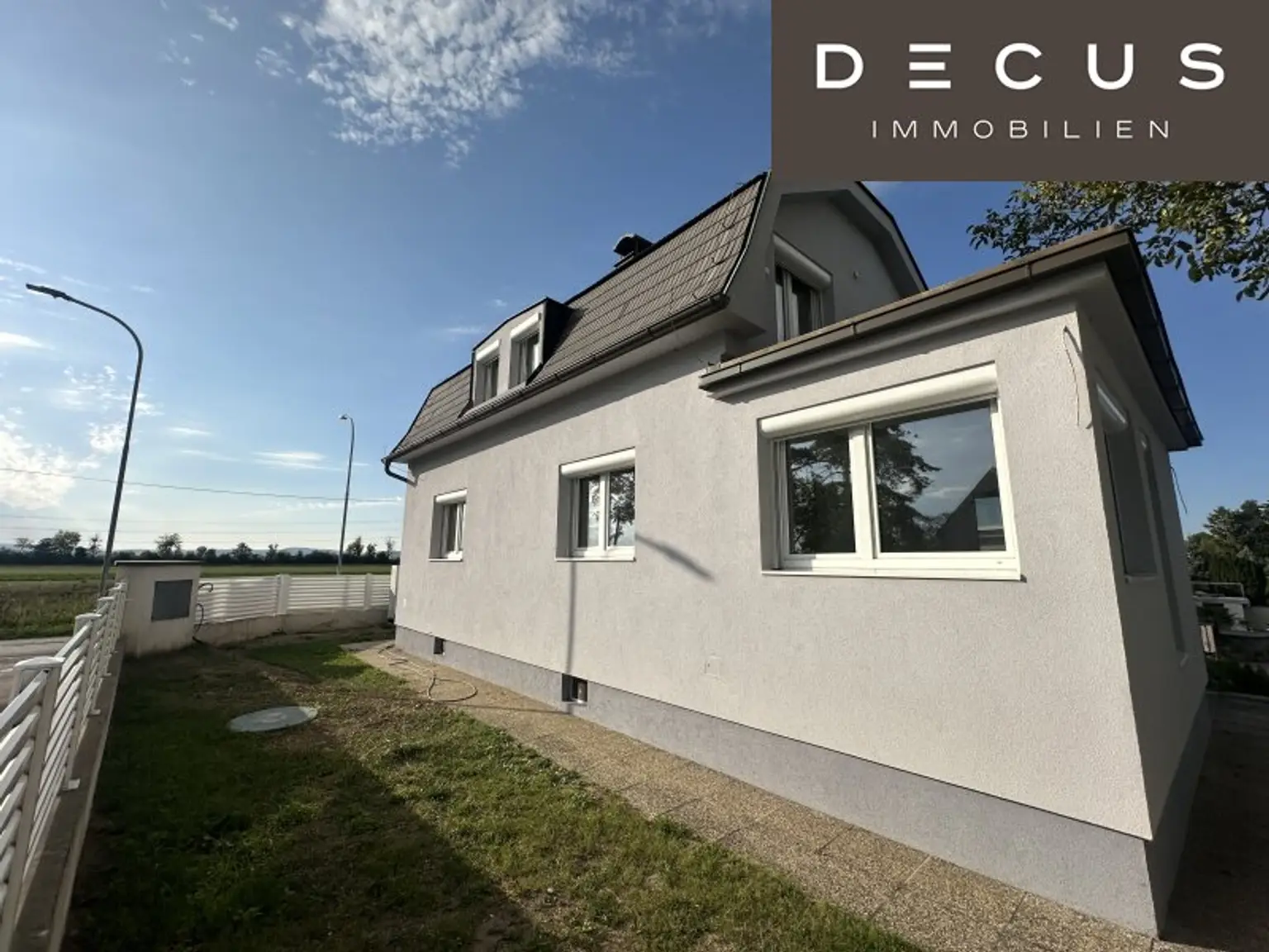 EXKLUSIVES SEEHAUS MIT EIGENEM STEG