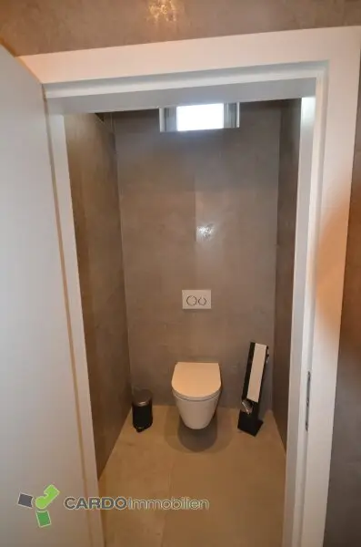 Kleine Hochzeitssaal, attraktive Gewerbefläche, branchenfrei, zu vermieten, ca. 250 m², Nähe UNO City & U-Bahn