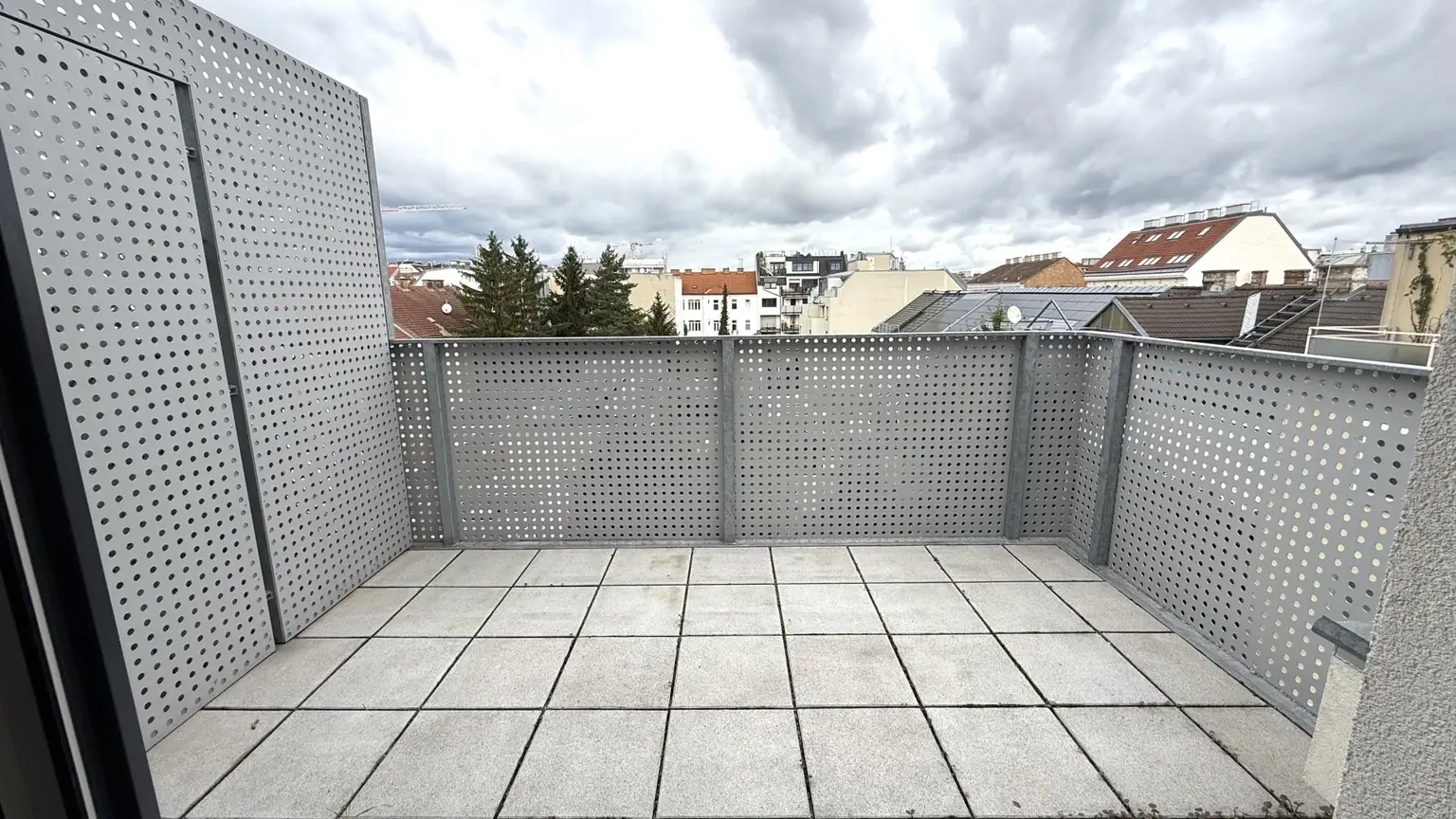 HIGH-LEVEL-PENTHOUSE mit POOL am Dach und DIREKTLIFT!!! 140m² TERRASSENFLÄCHE!!!