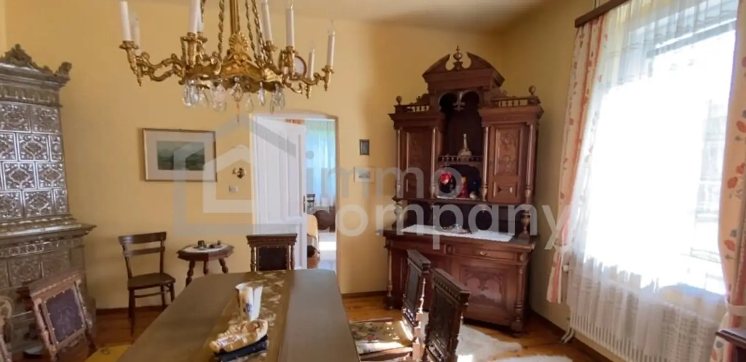 Elegantes Landhaus mit privatem Waldstück