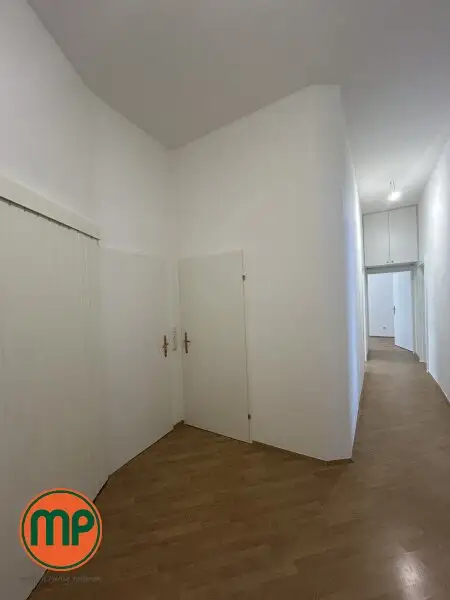 Exklusive Altbau-Residenz mit hohen Räumen und klassischem Flair