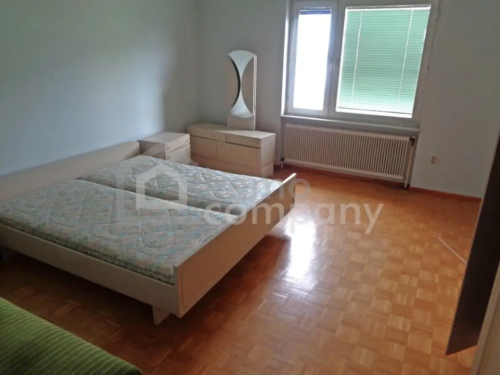 Neuer Preis!!! Interessantes Anlageobjekt für Firmensitz  oder ca. 18 Wohneinheiten! ...und weitere 1312m² Freifläche/ Baugrund für zB. Reihenhäuser um Euro 158.000!!!