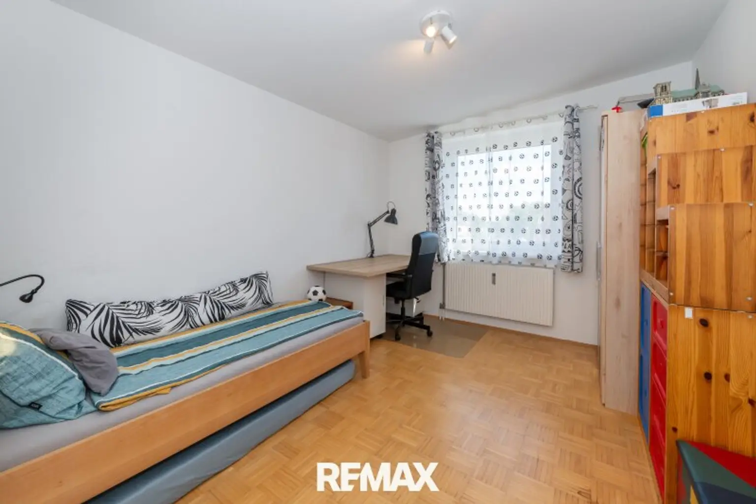 Großzügiges Kinderzimmer