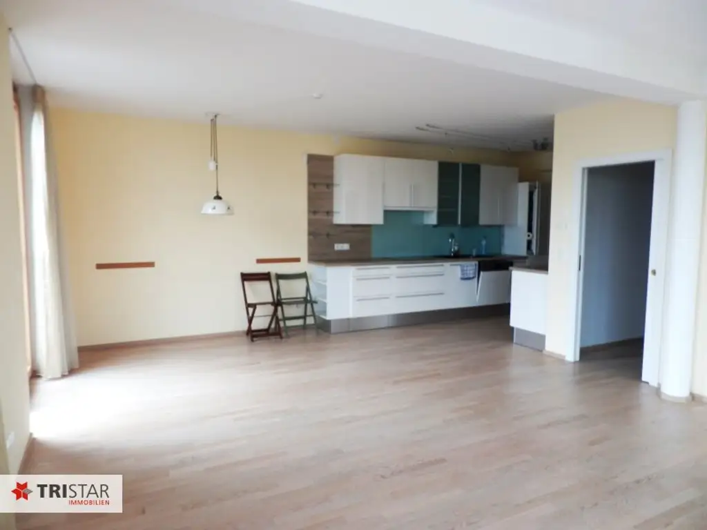 Burg Liechtenstein-Nähe - Exklusive Balkonwohnung in Passivhausbauweise