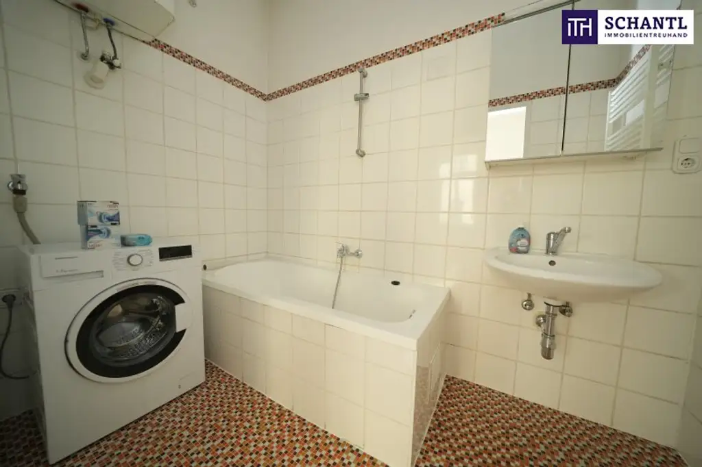 SENSATIONELLE GELEGENHEIT: Charmante Altbauwohnung mit Sonnen-Balkon und Fischgrätparkett! Klassisch-stilvoll wohnen im Grazer Trendviertel - ihre Traumwohnung wartet auf Sie!