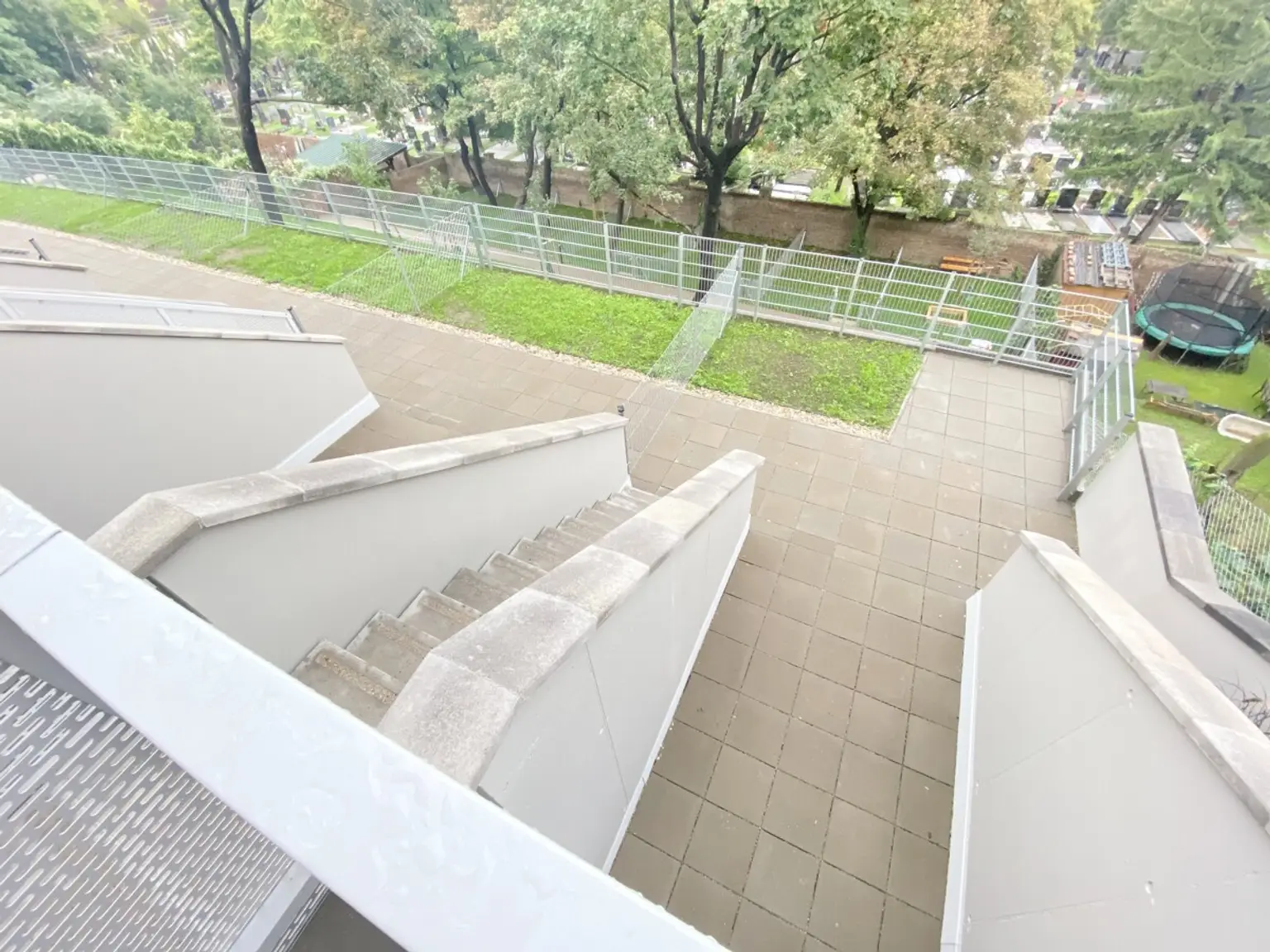 =LAURENZ= Gartenwohnung  3 Zimmer Wohnung mit Weitblick! ERSTBEZUG U3