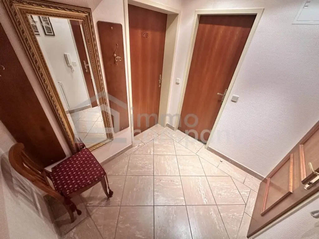 Gemütliche 2-Zimmer-Wohnung in Lassee: Stadtblick, Einbauküche & Parkplatz! Miete: 640 €