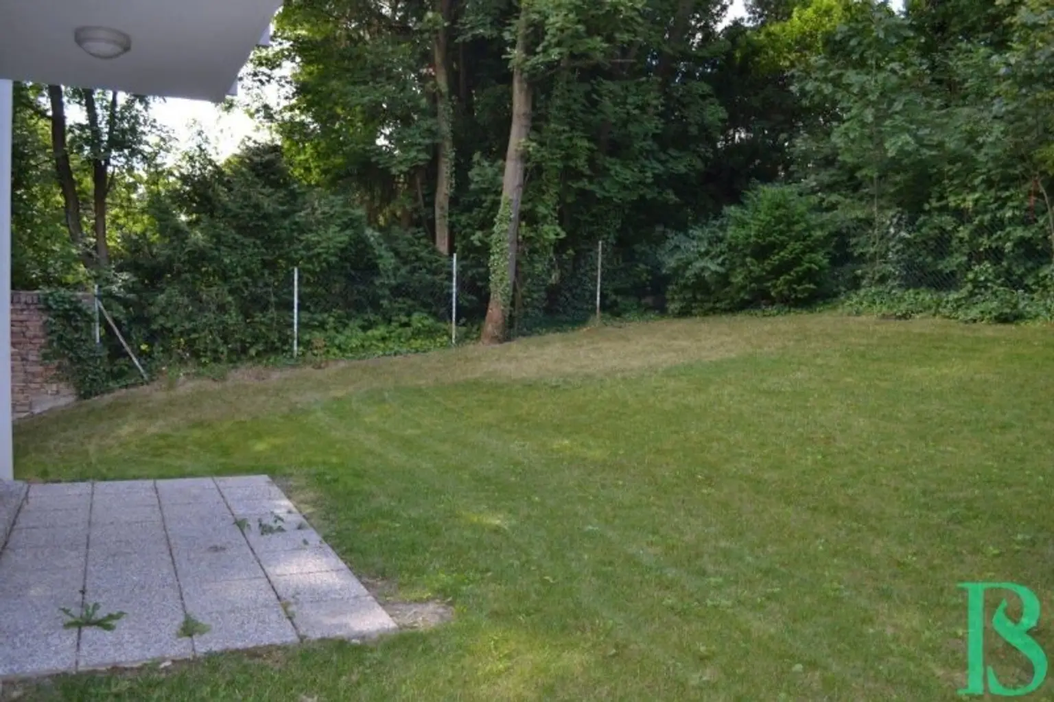 Exklusive Lage beim Küniglberg! Terrassenwohnung - Sonne, Wiese, Ruhe!