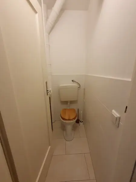 Westseitige Balkonwohnung mit toller Raumanordnung in Hofruhelage