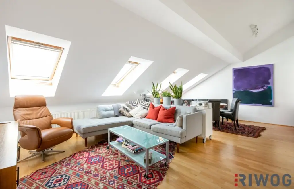 ROOFTOP LIVING - 32M² PRIVATE DACHTERRASSE MIT HOHE WARTE GRÜNBLICK - KLIMA - NÄHE U4