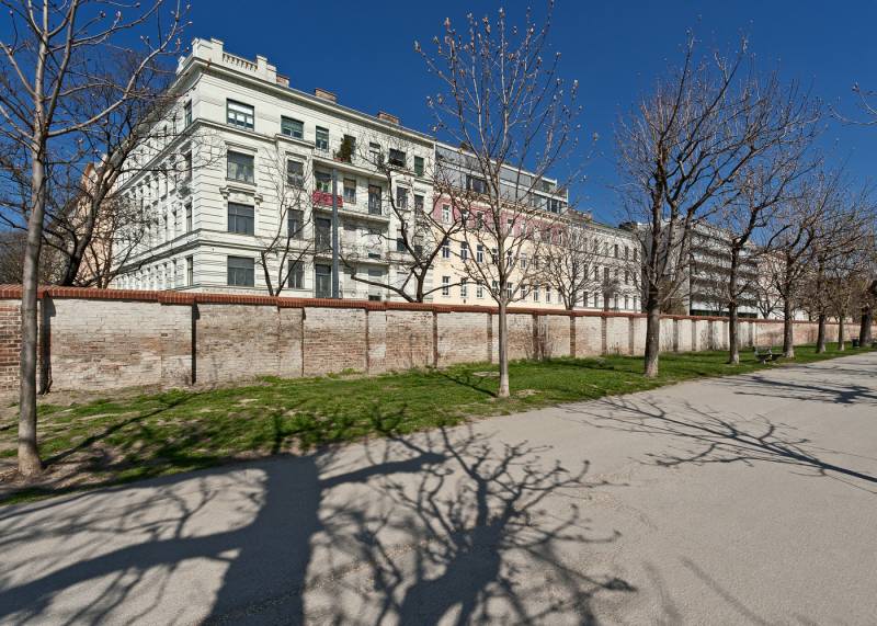 SCHÖNE STILWOHNUNG DIREKT AM AUGARTEN