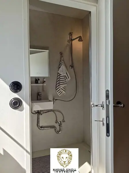 Wohn- und Betriebsgebäude in Natters