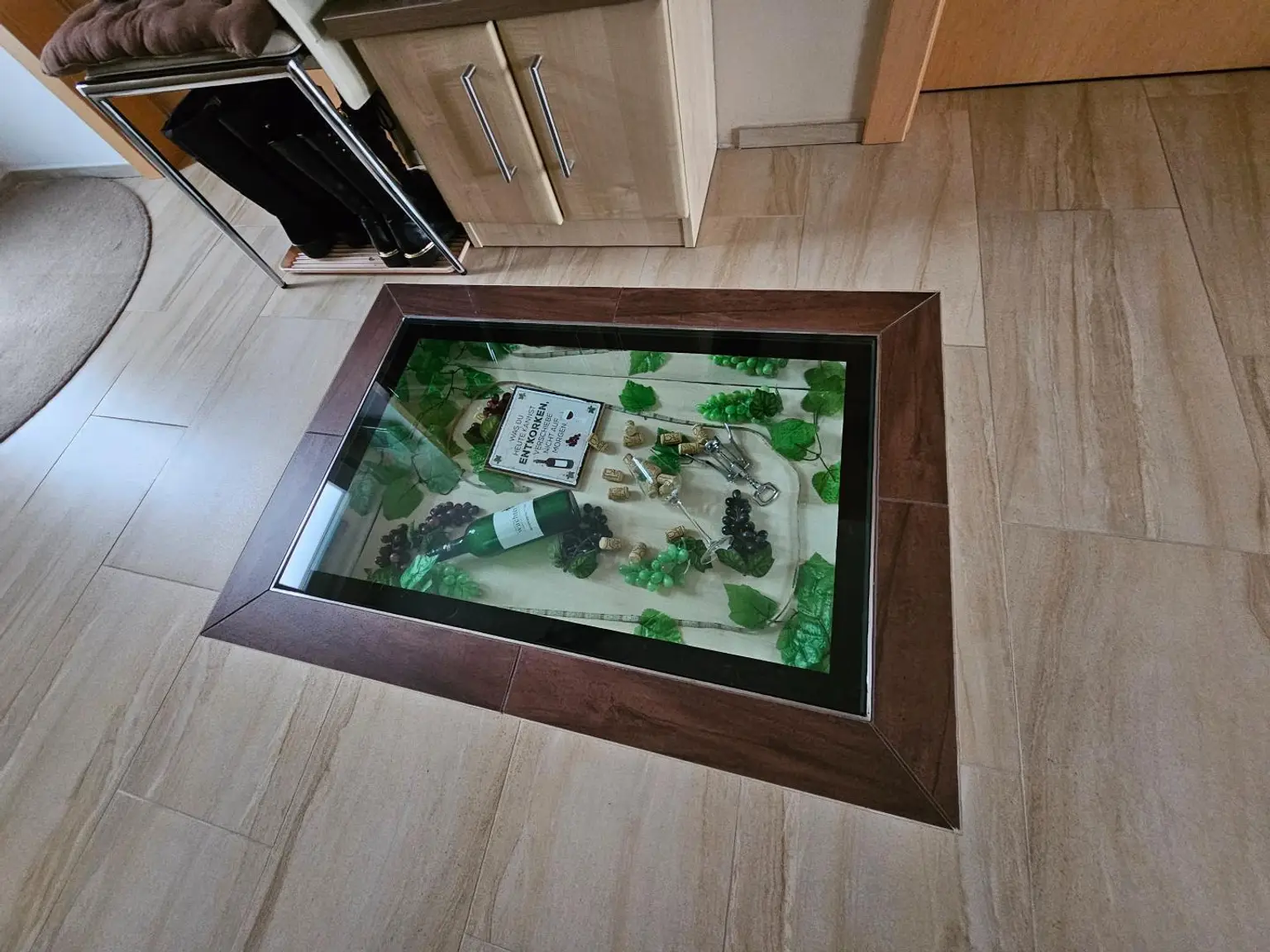 Bodenvitrine Vorraum EG