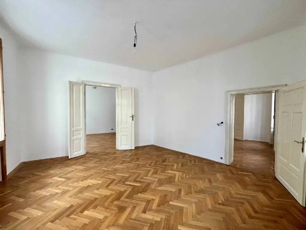 4 -Zimmer Altbauwohnung Nähe Cottageviertel