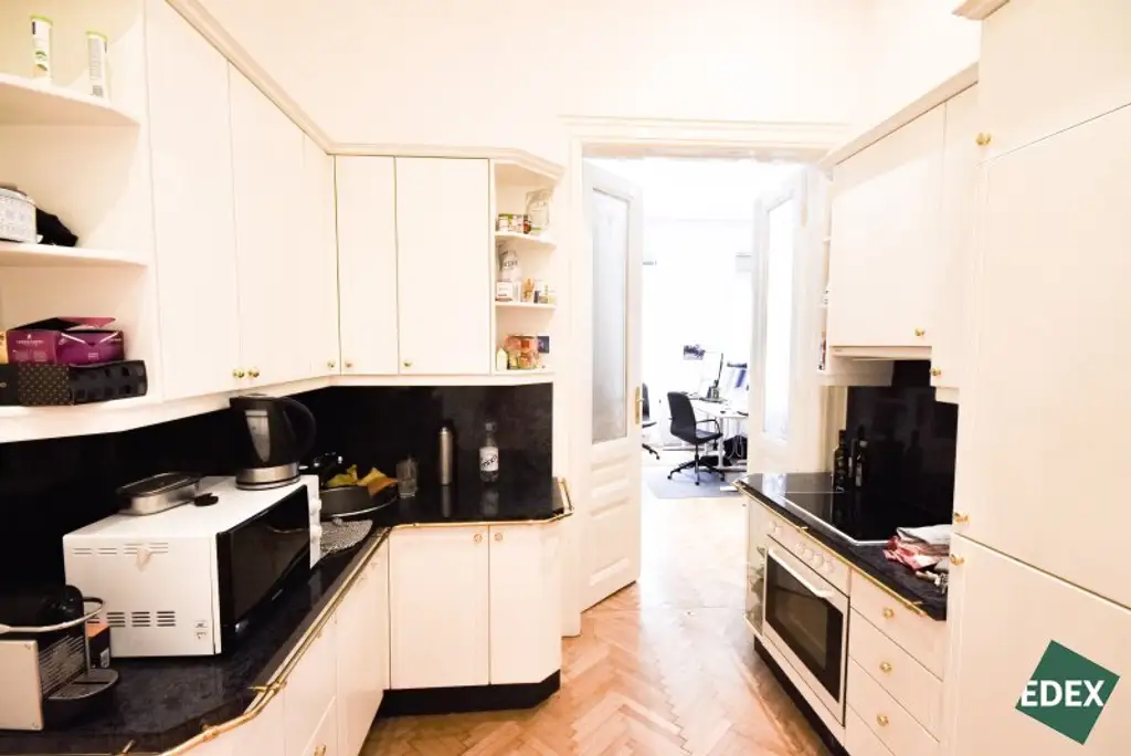 Freundliches Büro unweit von der Mariahilfer Straße