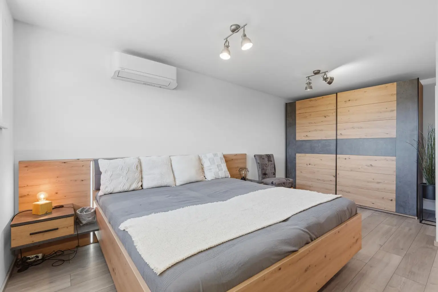 12 Schlafzimmer III|EFH1220 Wien