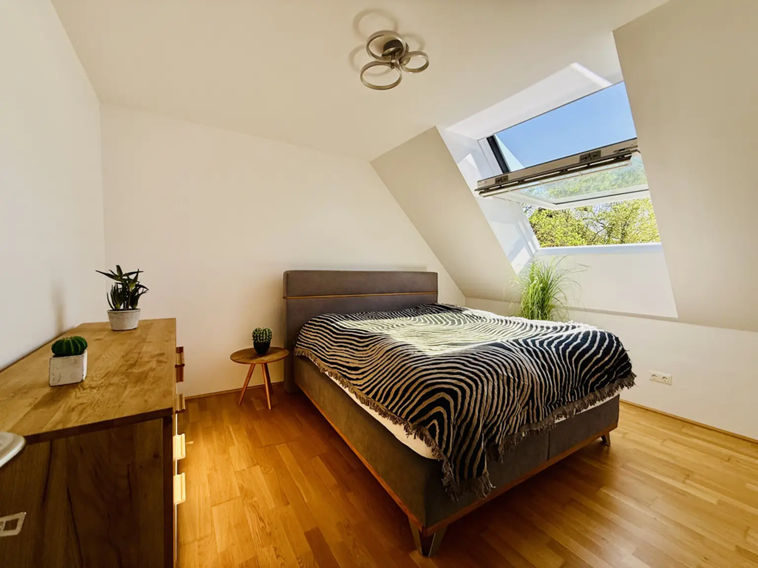 WOHNTRAUM | GRÜNLAGE | RUHIG | PERFEKTE VERKEHRSANBINDUNG