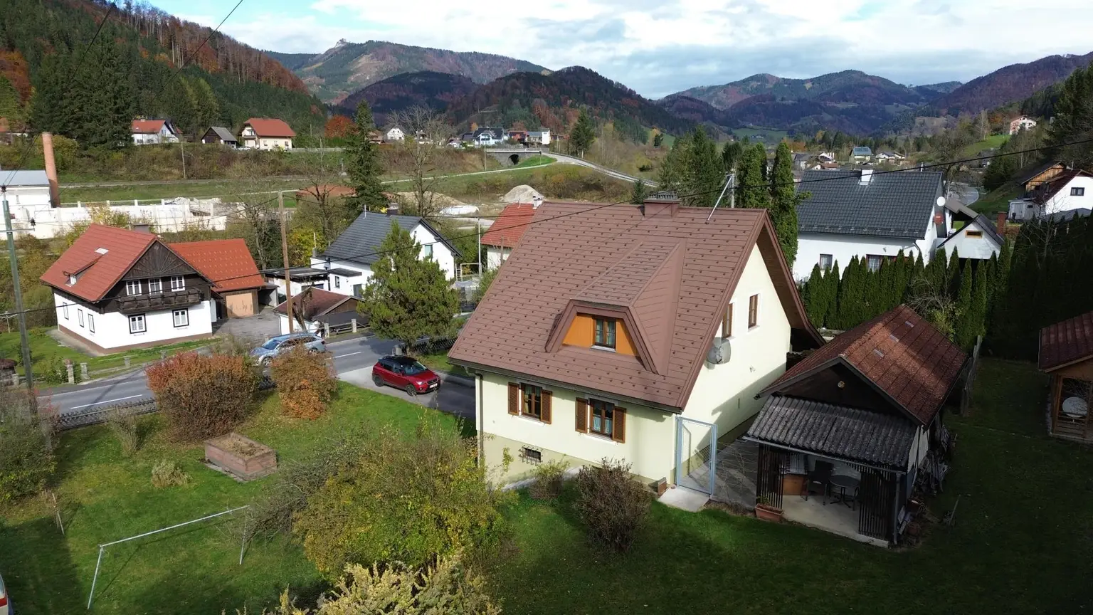 Gemütliches Einfamilienhaus mit großem Grundstück