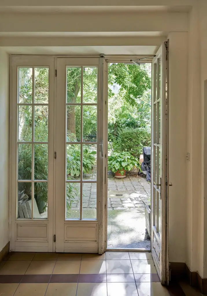 Klassisches Wiener Zinshaus mit ausgebautem Dachgeschoß in der Millergasse