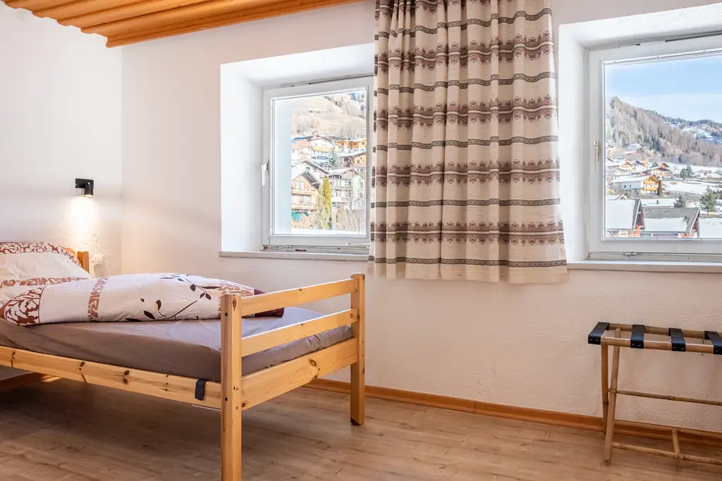 MIETE -  Helle 2 Zimmerwohnung mit Balkon inkl. Betriebskosten - in Virgen