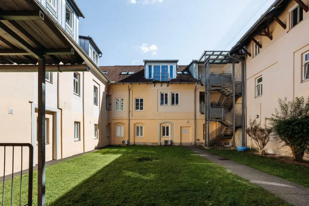 Leibnitz-Stadt: 3-Zimmer-Dachgeschosswohnung für Eigennutzer sowie Anleger interessant!