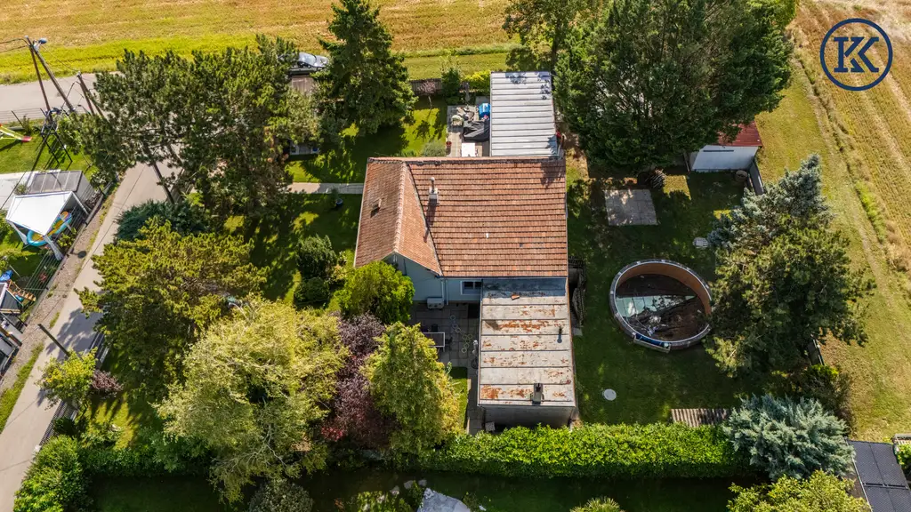 Versteckt in einer ruhigen Gartensiedlung wartet ein kleines Juwel auf Sie!