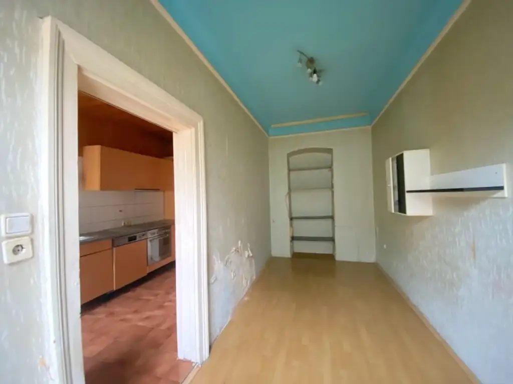 ALTBAU zu SANIEREN, SONNIG und RUHIG NÄHE U3 !