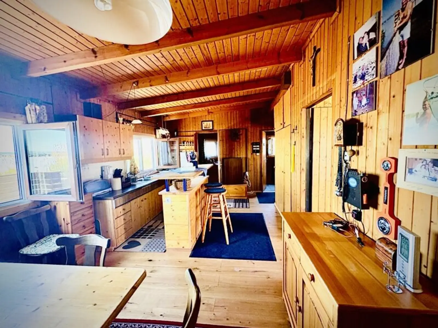 PRIVATSPHÄRE und FLIESSWASSER - FLACHDACHHÜTTE IN DER RUSTER BUCHT AUF PACHTGRUND ZU KAUFEN