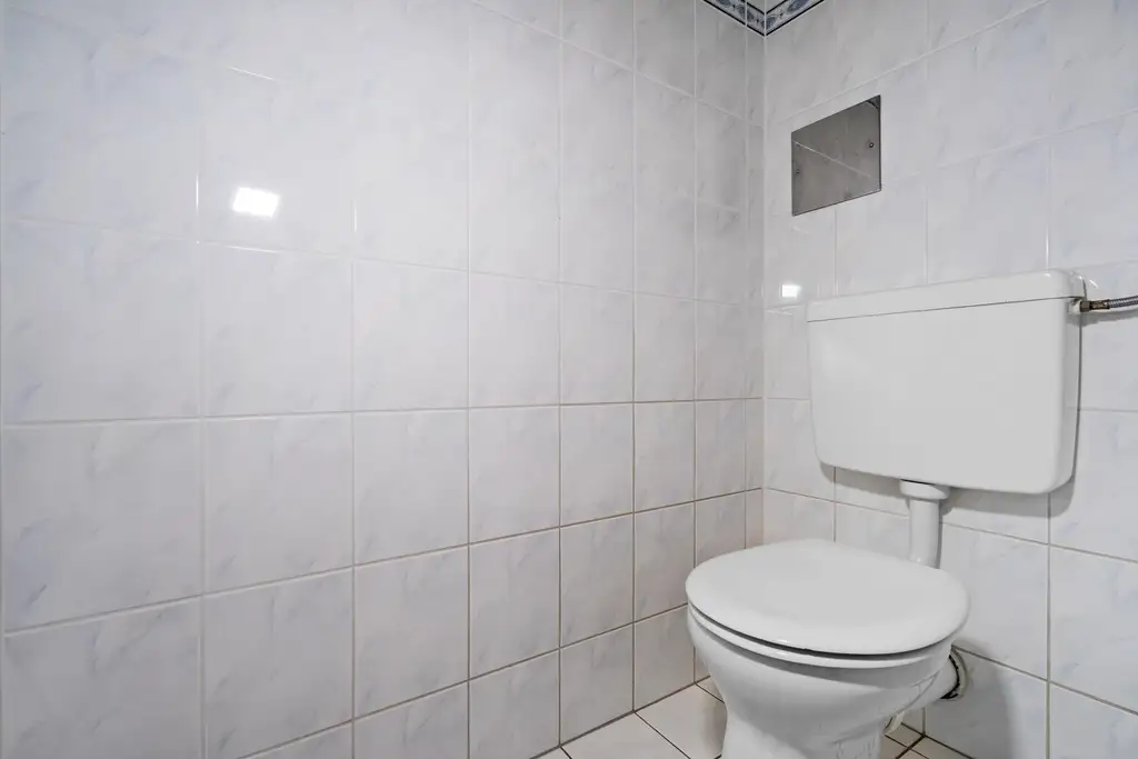 "1 Minute zur U2 Hardeggasse- Dachgeschoss mit Terrasse"