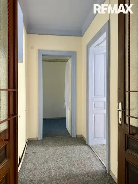 Zeitwandel - Mehrparteienhaus mit Entwicklungspotenzial in Wiener Neustadt!