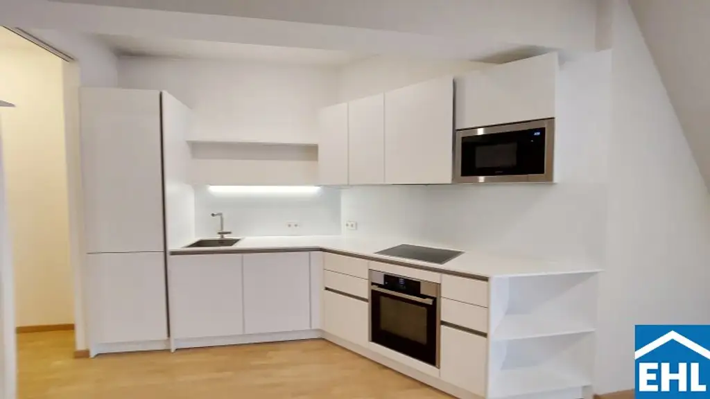 Perfekte Kombination aus Altbauflair und modernstem Wohnen im Herzen von Wien