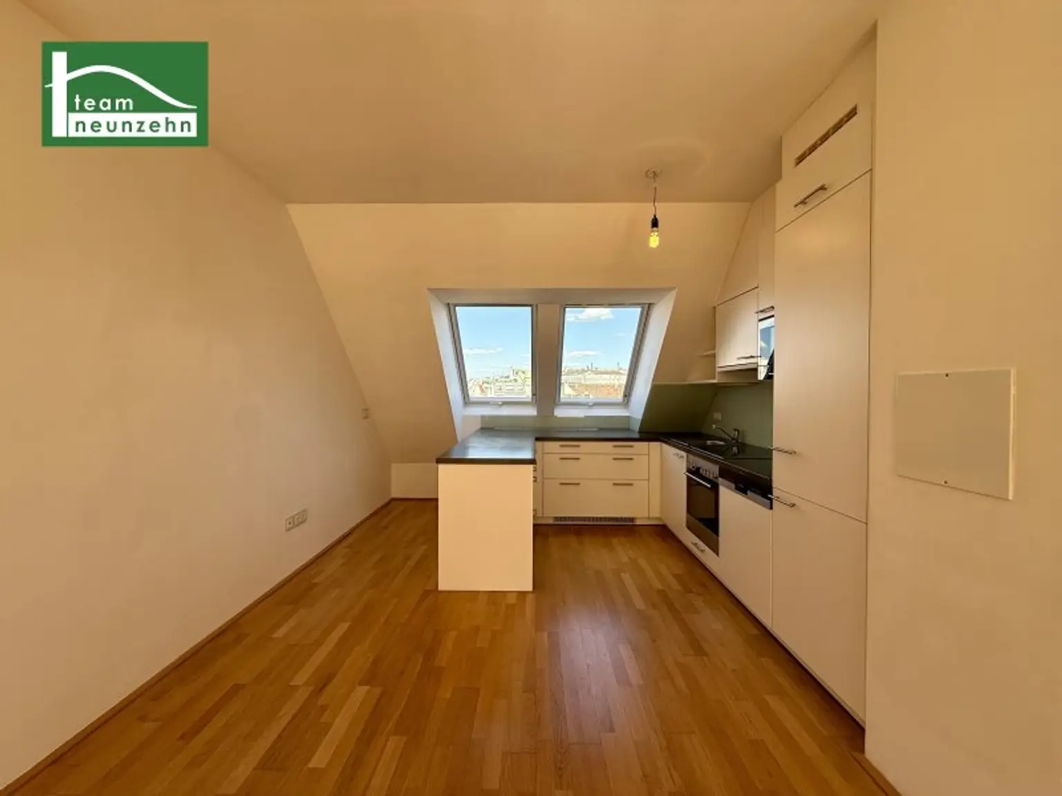 Exklusive Dachgeschoss-Residenz mit zwei Terrassen in begehrter Innenhofruhelage. - WOHNTRAUM